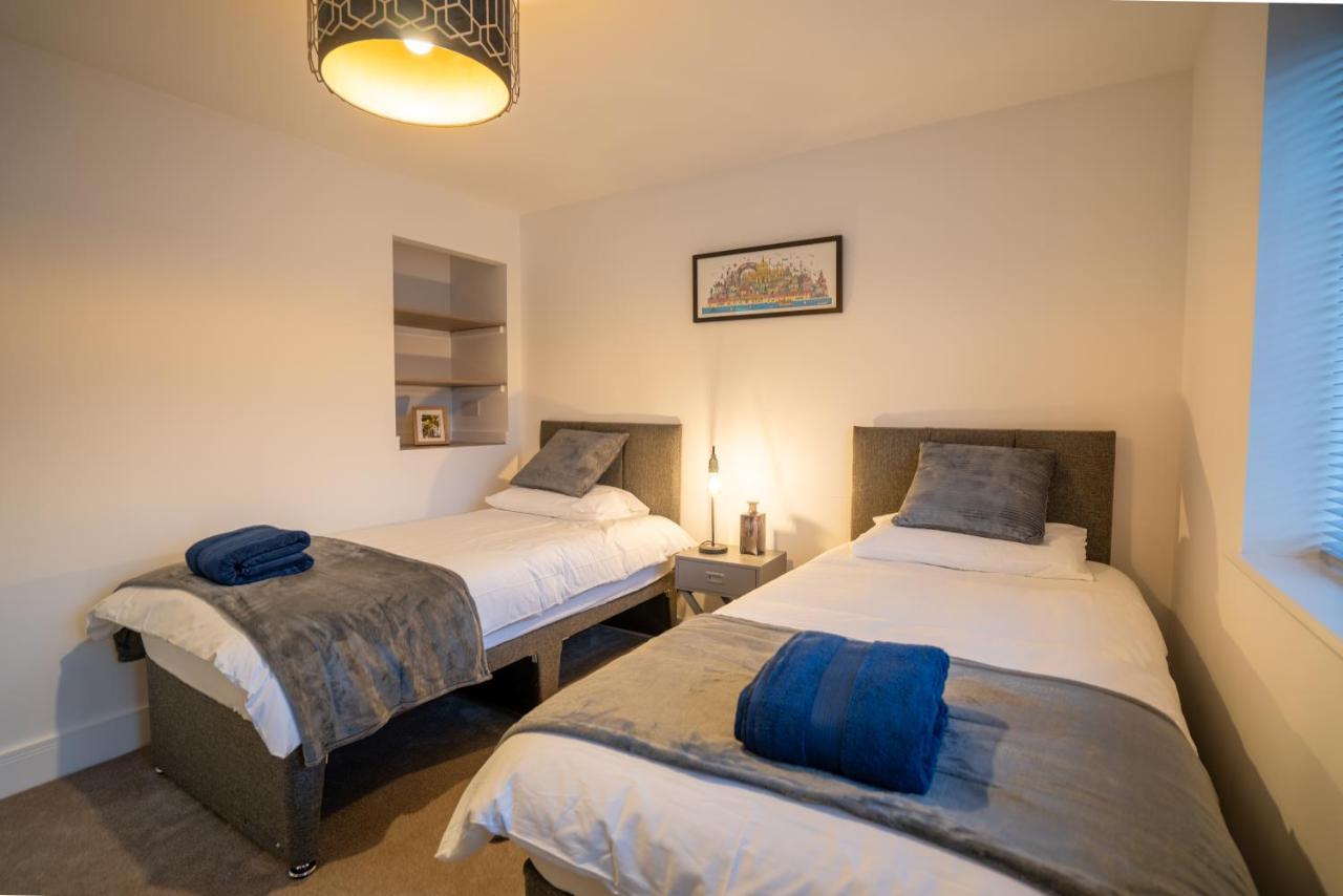Mill Road Apartment First Floor Crawley  Exteriér fotografie
