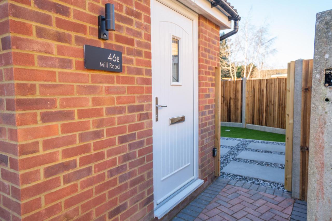 Mill Road Apartment First Floor Crawley  Exteriér fotografie